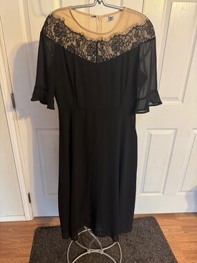 Elegant Black Midi Dress with Lace Yoke and Sheer Sleeves